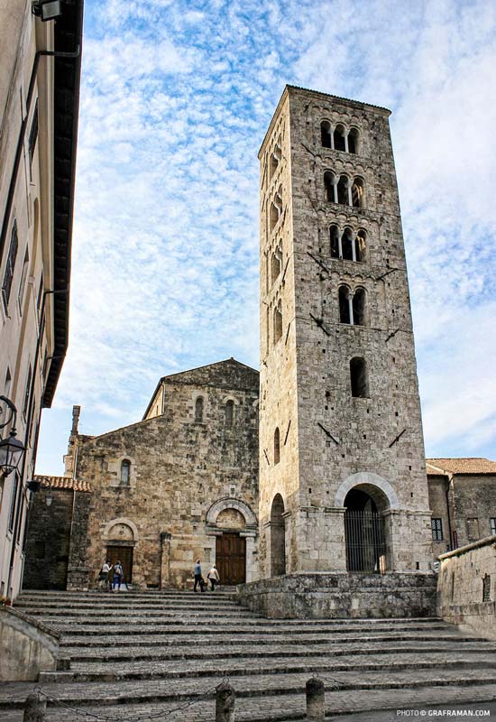 cattedrale-di-anagni-giubileo-2025-fr-lazio-ciociaria-fiuggi-terme-papa-roma-pope-rome-church-of-anagni-saint-door